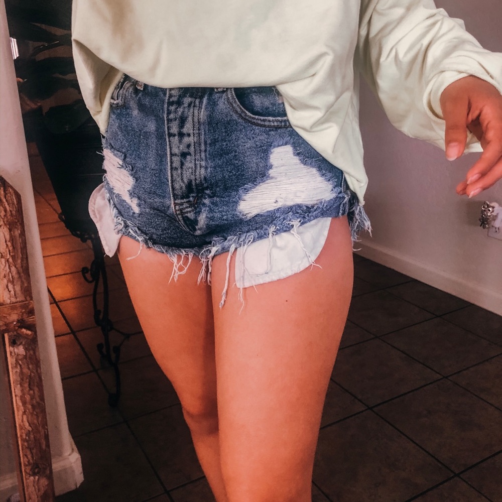 Size small shorts super cute and beachy